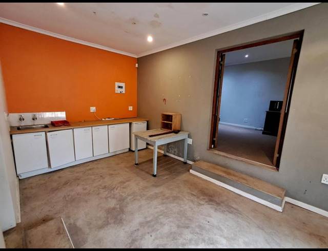 3 BEDROOM HOUSE FOR SALE IN KENSINGTON